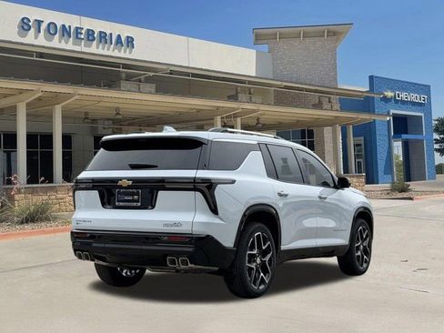 New 2026 Chevrolet Traverse High Country FWD image 4
