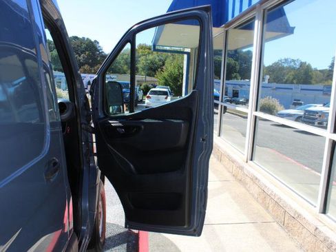 Used 2019 Mercedes-Benz Sprinter 144 image 19