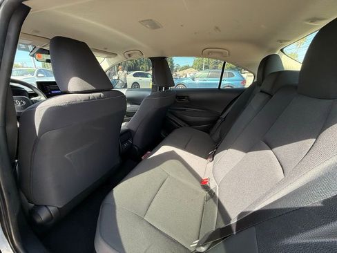 Used 2023 Toyota Corolla LE FWD image 9