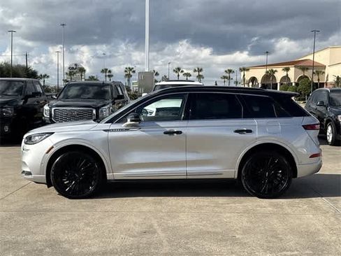 Used 2020 Lincoln Corsair Reserve image 2