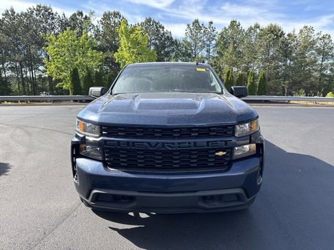 Used 2021 Chevrolet Silverado 1500 Custom RWD image 3