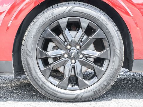 Used 2023 Kia Carnival SX image 21