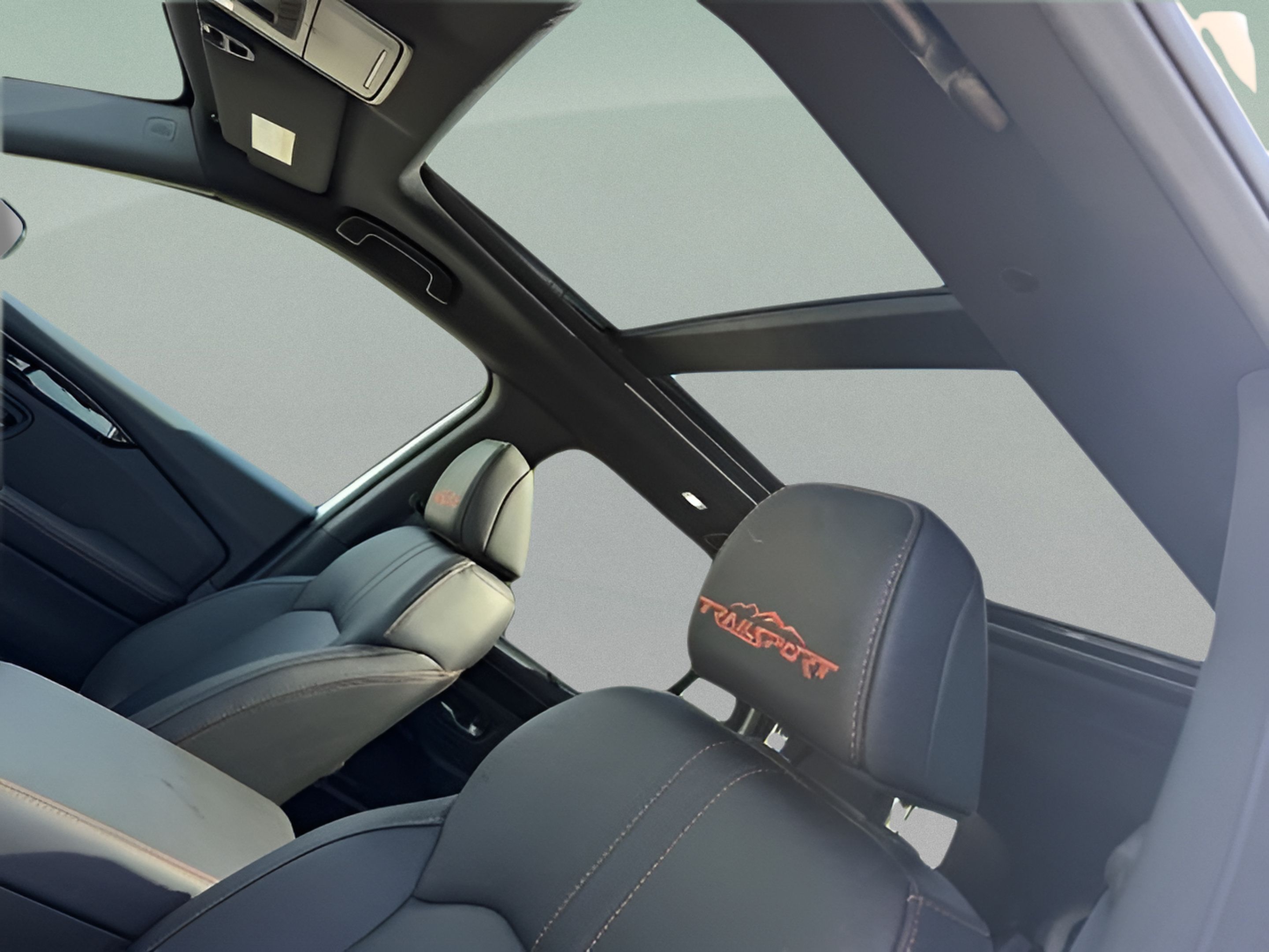 Certified 2025 Honda Pilot TrailSport image 31