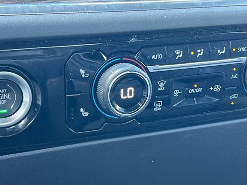 Used 2022 Chevrolet Silverado 1500 RST image 29