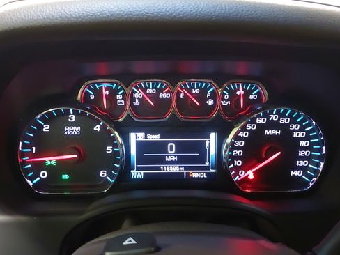 Used 2018 Chevrolet Tahoe LT image 18