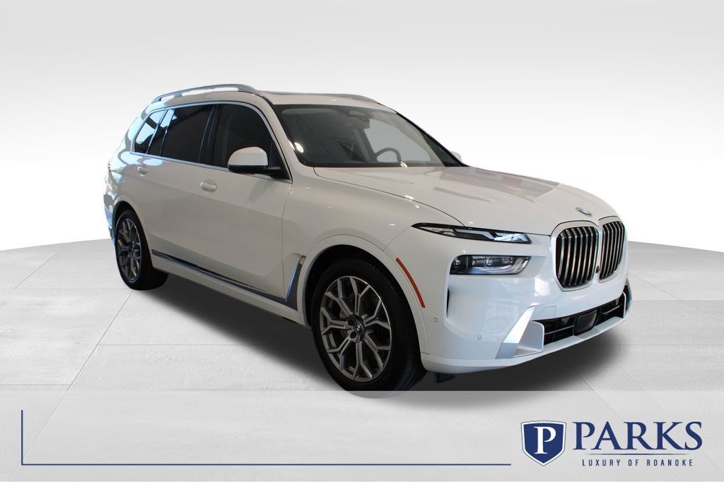 Used 2023 BMW X7 xDrive40i AWD/4WD image 1