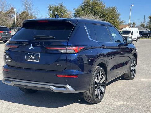 New 2026 Mitsubishi Outlander SEL image 4