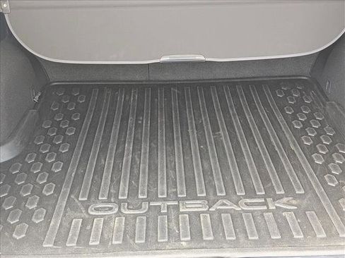 Used 2025 Subaru Outback Onyx Edition image 6