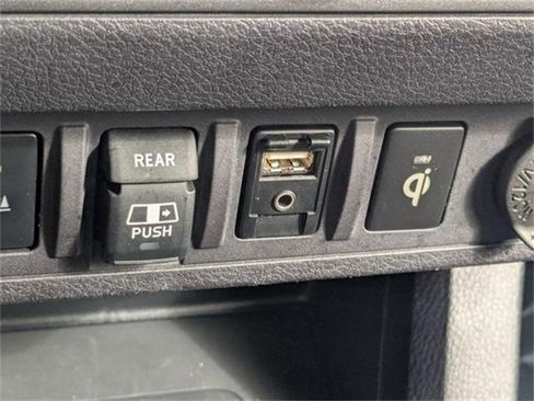 Used 2018 Toyota Tacoma TRD Pro image 19