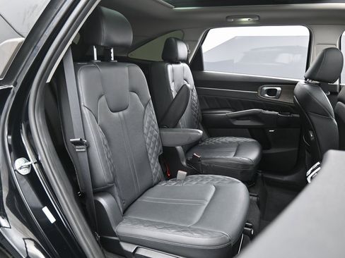 Used 2022 Kia Sorento SX Prestige image 33