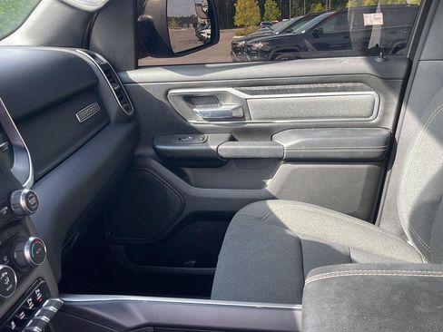 Used 2023 RAM 1500 Big Horn AWD/4WD image 30