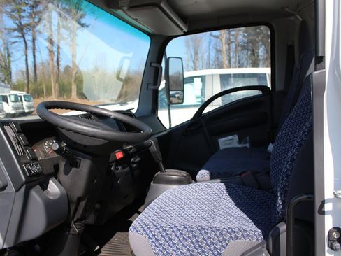 New 2024 Chevrolet Low Cab Forward image 9