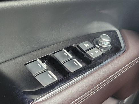 Used 2025 MAZDA CX-5 Signature image 26