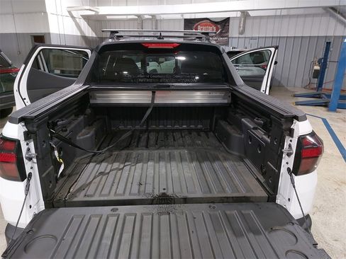 Certified 2025 Hyundai Santa Cruz Limited image 13