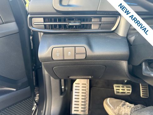 Used 2025 Hyundai Elantra Sport FWD image 19