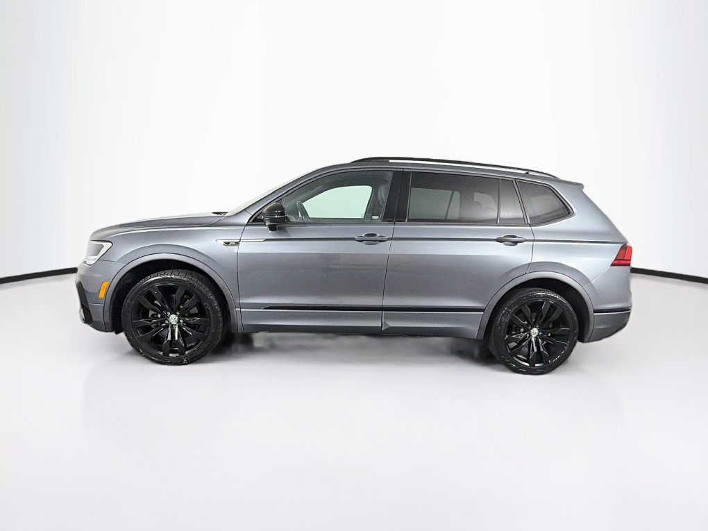 Used 2021 Volkswagen Tiguan SE R-Line AWD/4WD image 6