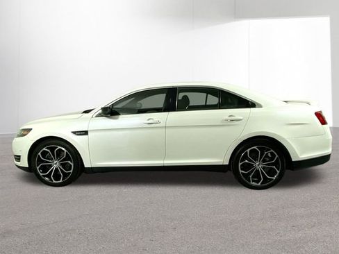 Used 2018 Ford Taurus SHO w/ Driver Assist Package image 30