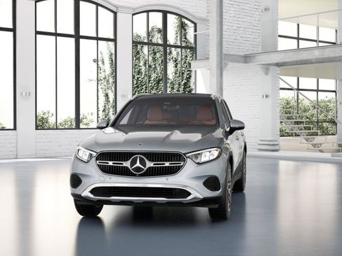 Used 2026 Mercedes-Benz GLC 300 4MATIC image 42