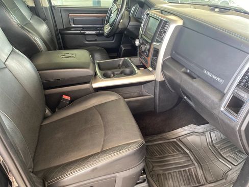 Used 2015 RAM 1500 Laramie w/ Convenience Group AWD/4WD image 11