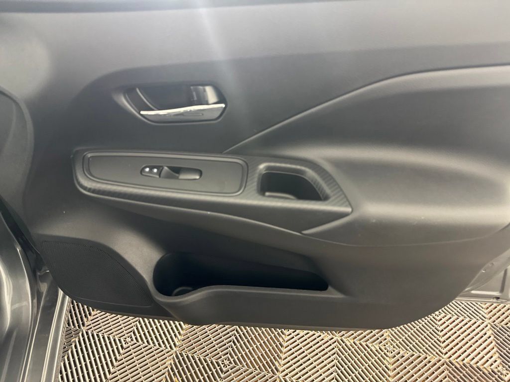 Used 2025 Nissan Versa SV FWD image 21