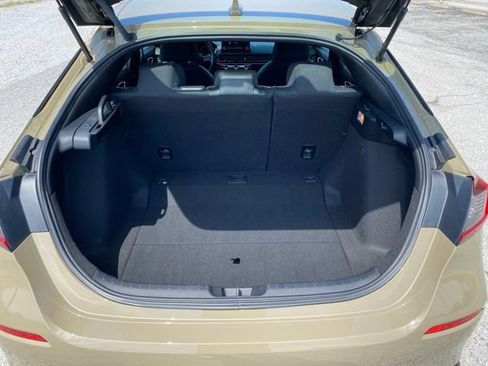 Used 2025 Honda Civic Sport image 4
