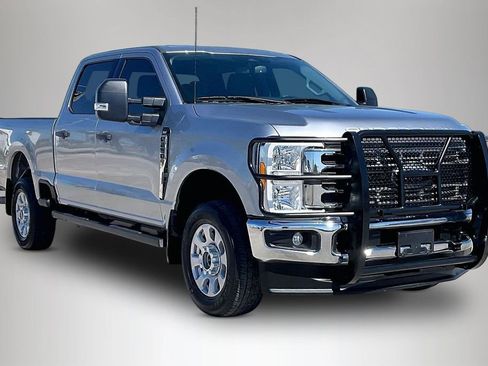 Used 2023 Ford F250 XLT image 1