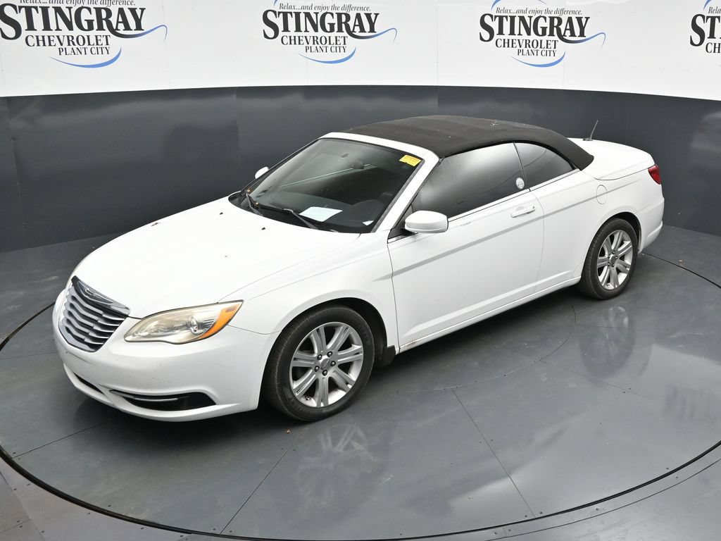 Used 2012 Chrysler 200 Touring FWD image 20