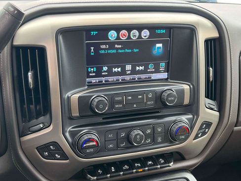 Used 2018 GMC Sierra 1500 Denali AWD/4WD image 16