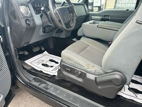 Used 2013 Ford F250 XLT w/ XLT Premium Pkg AWD/4WD image 10