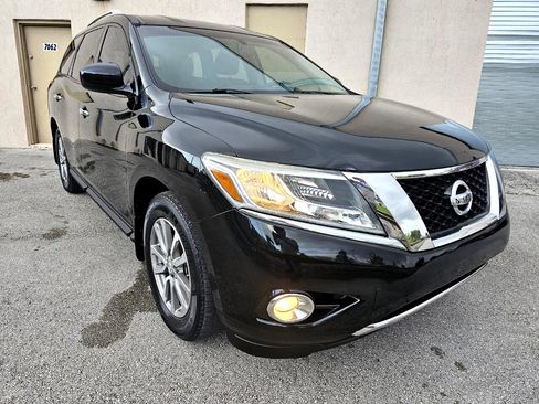 Used 2015 Nissan Pathfinder SV image 10