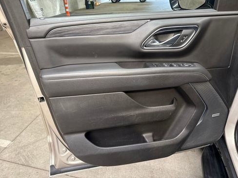 Used 2021 GMC Yukon XL SLT image 18