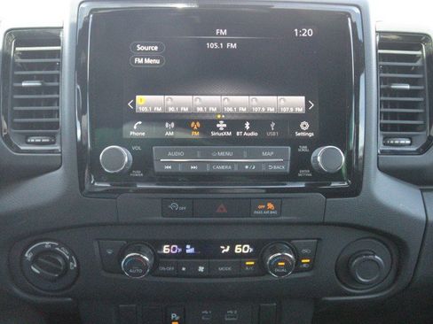 Used 2024 Nissan Frontier PRO-4X w/ Technology Package AWD/4WD image 21