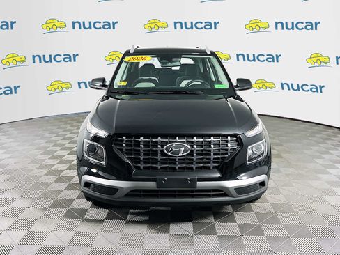 Certified 2026 Hyundai Venue SEL FWD image 2