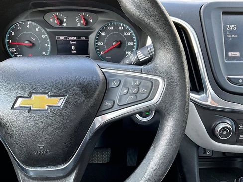 Used 2018 Chevrolet Equinox LT image 13