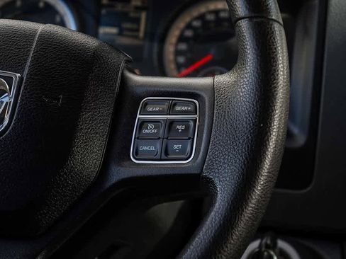 Used 2017 RAM 1500 Express image 17