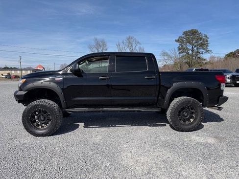 Used 2012 Toyota Tundra 4x4 CrewMax w/ SR5 Pkg image 2