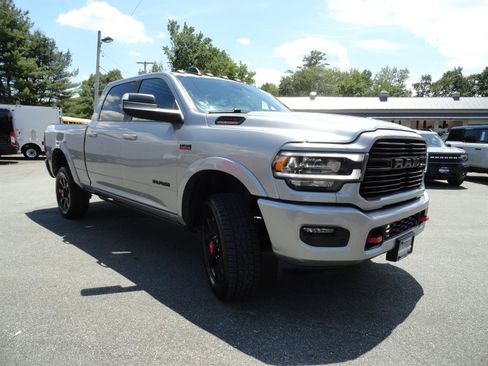 Used 2020 RAM 2500 Laramie AWD/4WD image 3