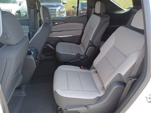 New 2025 Chevrolet Traverse LT w/ Enhanced Driving Package image 17