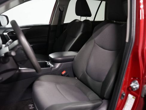 Certified 2025 Toyota RAV4 XLE AWD/4WD image 6