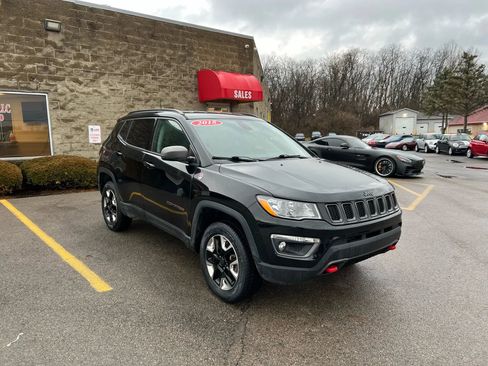 Used 2018 Jeep Compass Trailhawk w/ Cold Weather Group image 3