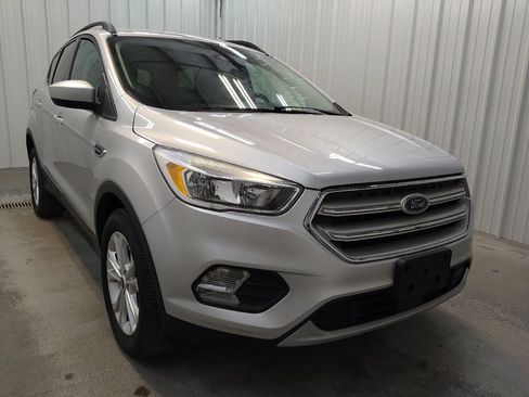 Used 2018 Ford Escape SE w/ Ford Safe & Smart Package AWD/4WD image 13