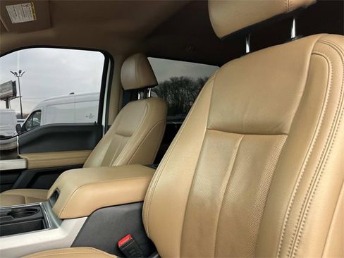 Used 2022 Ford F250 Lariat w/ Lariat Ultimate Package image 29