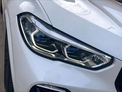 Used 2021 BMW X5 xDrive40i w/ M Sport Package image 38