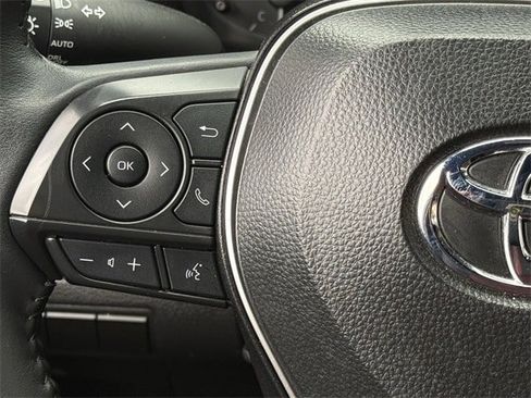 Used 2025 Toyota Corolla SE image 14