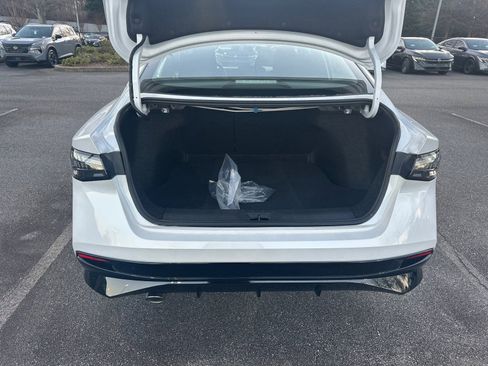 New 2026 Nissan Sentra SR w/ Floor Mat Package image 18