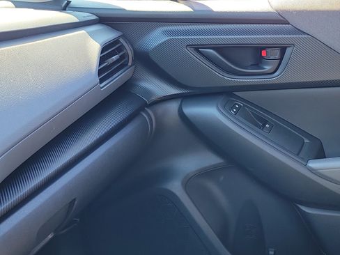 Certified 2025 Subaru Crosstrek 2.0i image 28