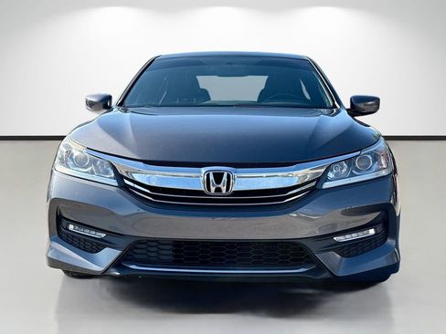 Used 2017 Honda Accord Sport image 8
