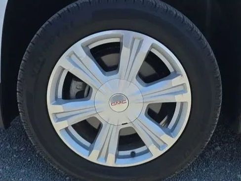 Used 2017 GMC Terrain SLE FWD image 38