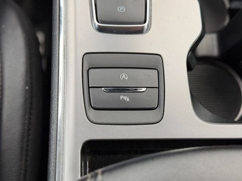 Used 2024 Ford Edge Titanium AWD/4WD image 14