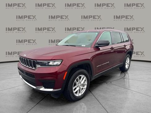 Used 2025 Jeep Grand Cherokee L Laredo w/ Trailer Tow Package RWD image 1